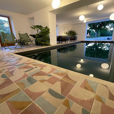 Parenthese En Luberon Hotell Rustrel Exteriör bild