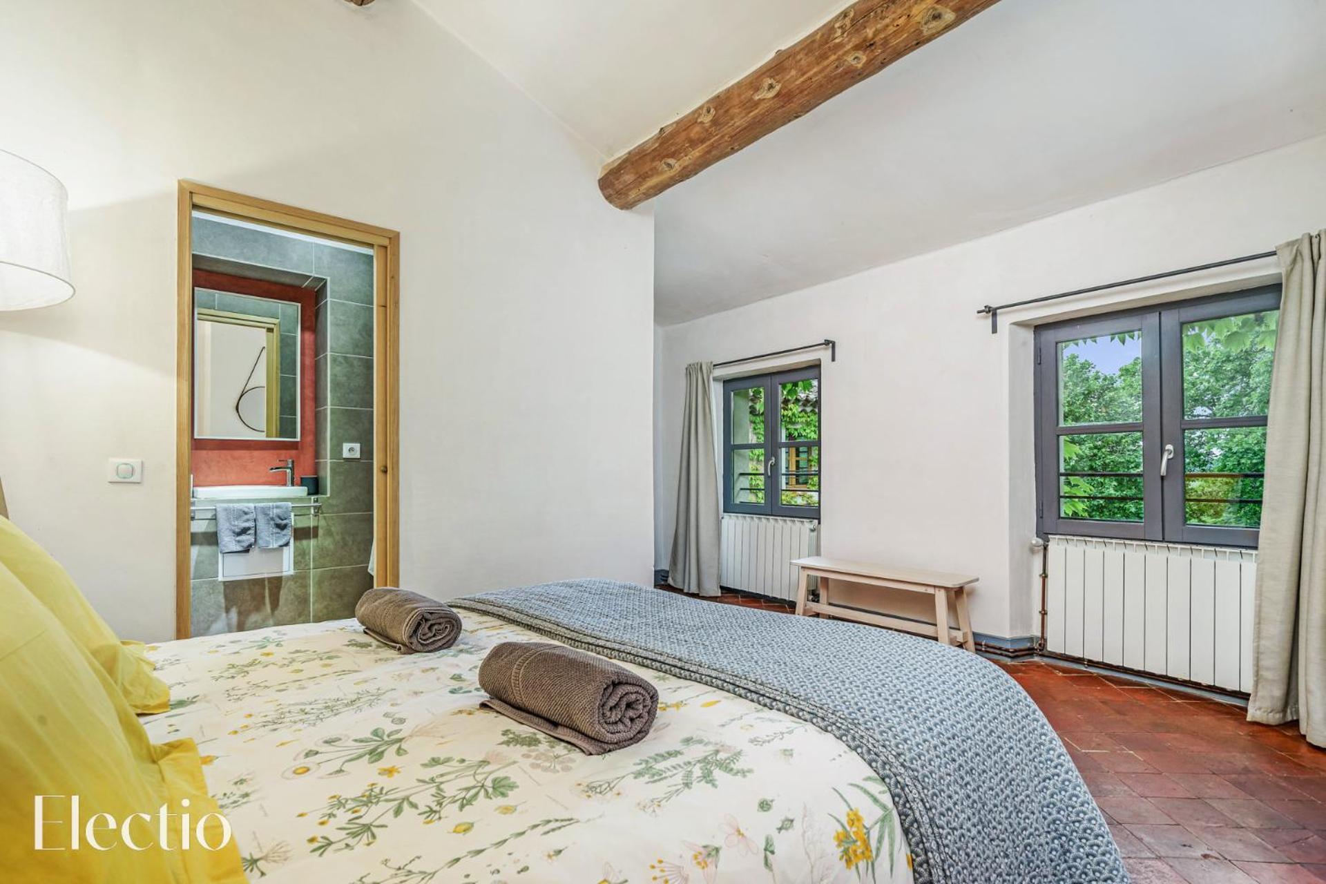 Parenthese En Luberon Hotell Rustrel Exteriör bild