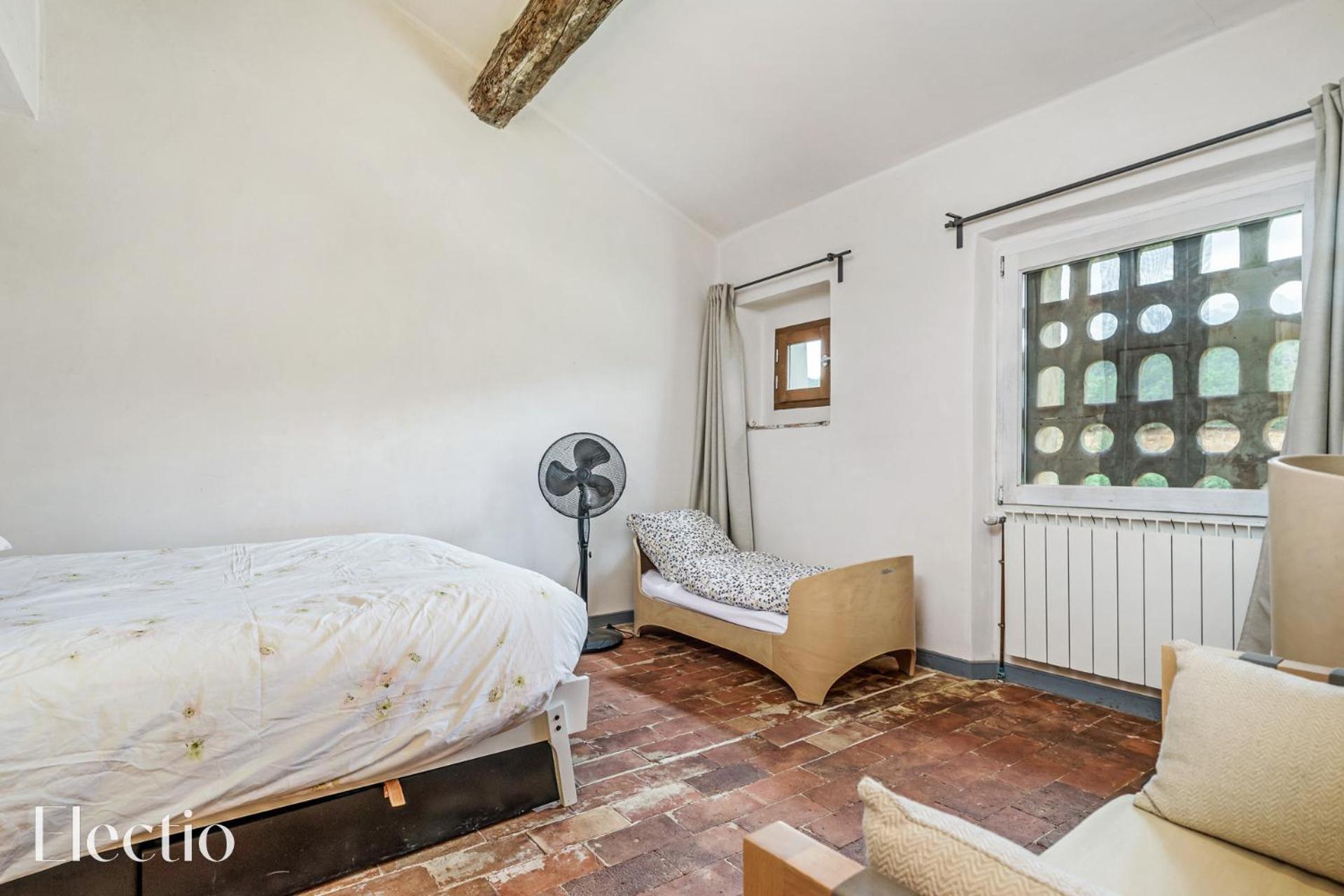 Parenthese En Luberon Hotell Rustrel Exteriör bild